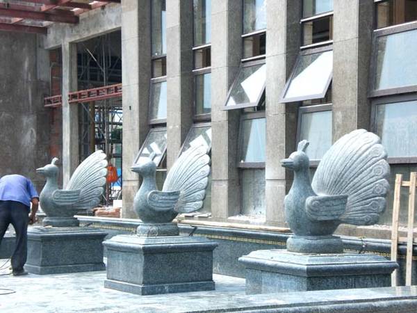 安徽合肥金(jīn)輝楓尚主景雕塑B