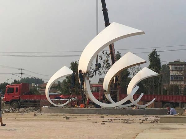 泗縣人(rén)民(mín)廣場(chǎng)雕塑