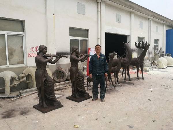 淮北(běi)恒大(dà)雕塑小(xiǎo)品